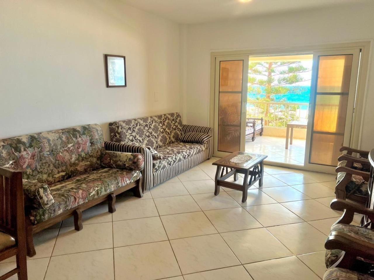 Beachfront Chalet In Green Beach, North Coast El Alamein Rum bild