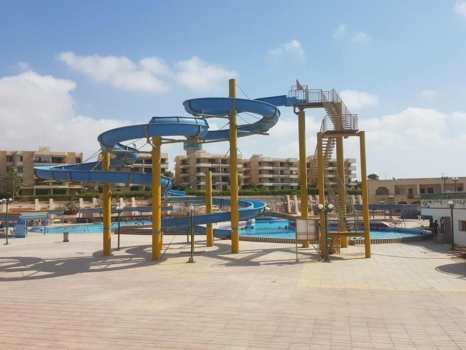 Beachfront Chalet In Green Beach, North Coast El Alamein Exteriör bild